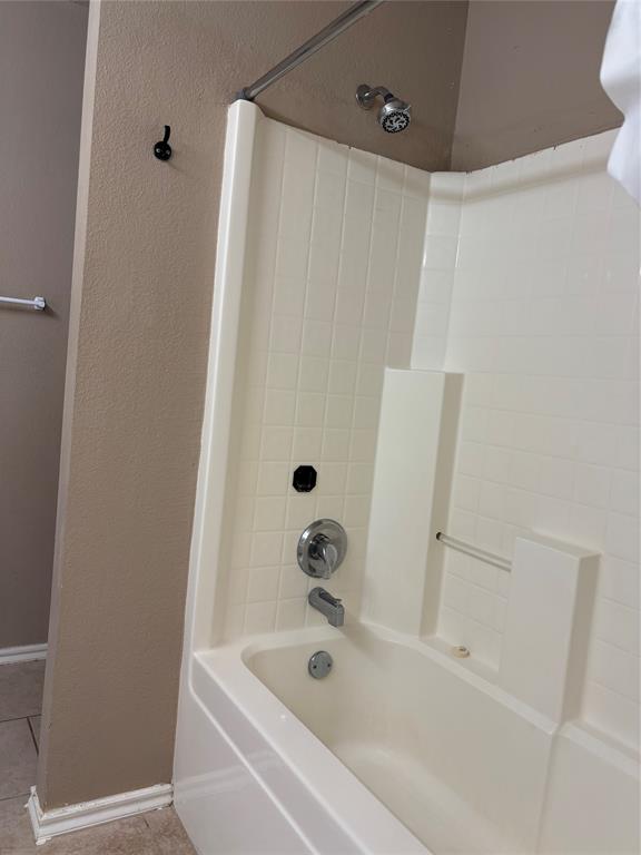 2711 Prairie Creek Drive Property Photo 16
