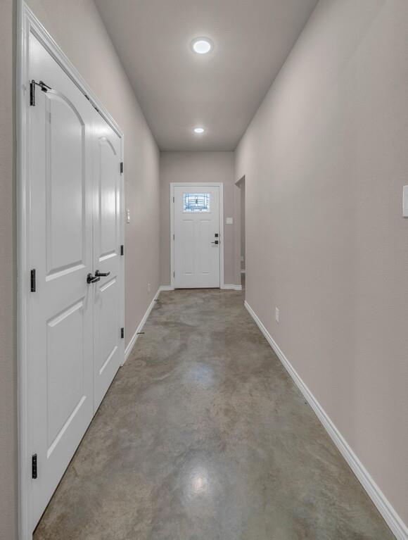 702 N College Street Property Photo 3