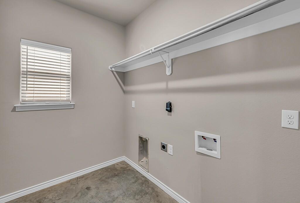 702 N College Street Property Photo 17