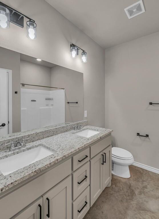 702 N College Street Property Photo 22
