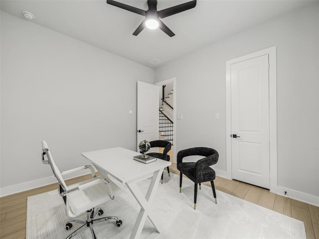 7304 Endeavor Lane Property Photo 14