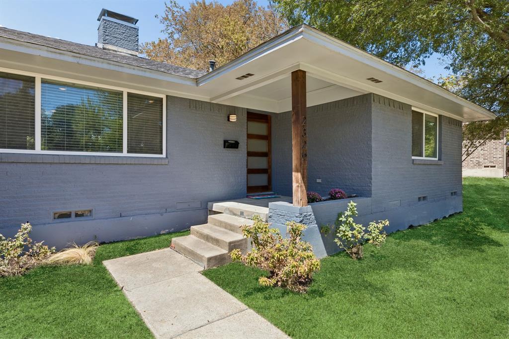2329 Springhill Drive Property Photo 1