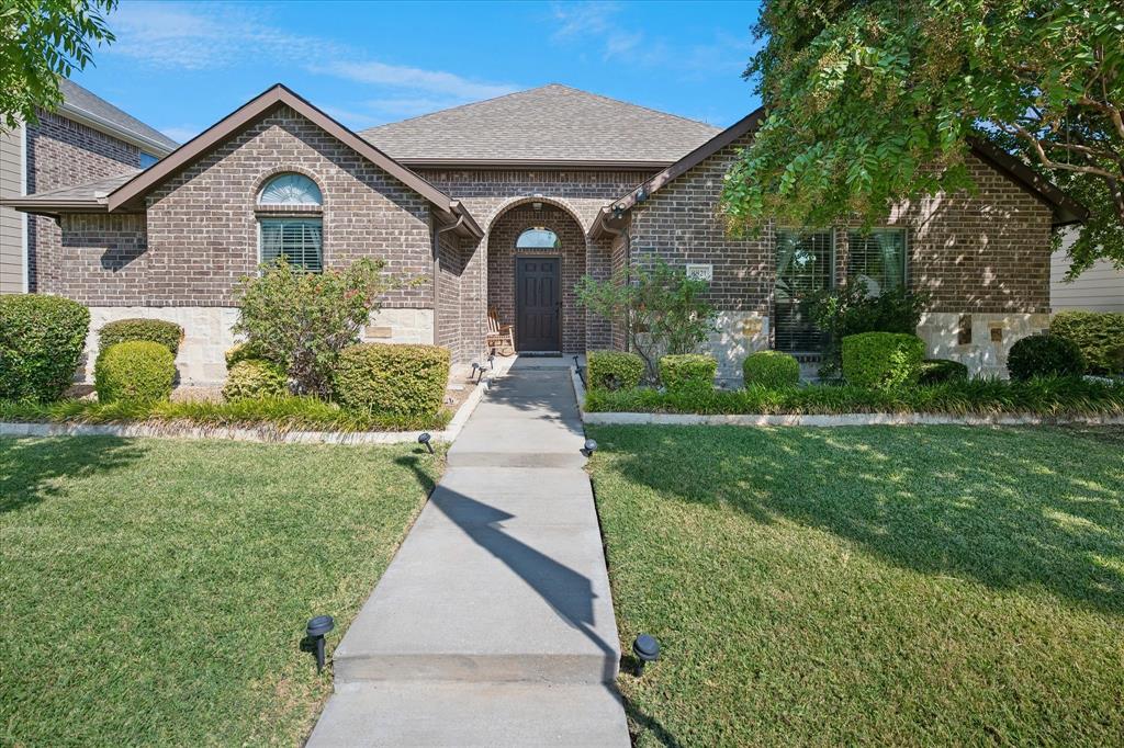 8821 Davis Street Property Photo 1