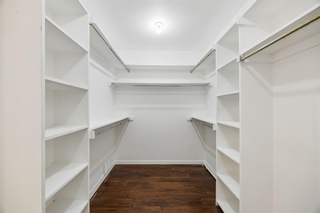 6542 Clearhaven Circle Property Photo 13