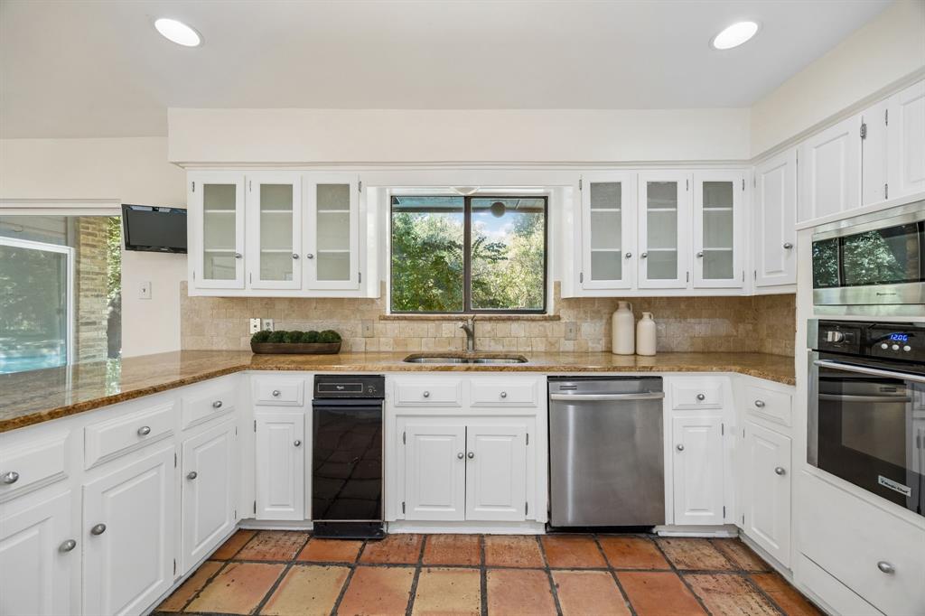 6542 Clearhaven Circle Property Photo 14