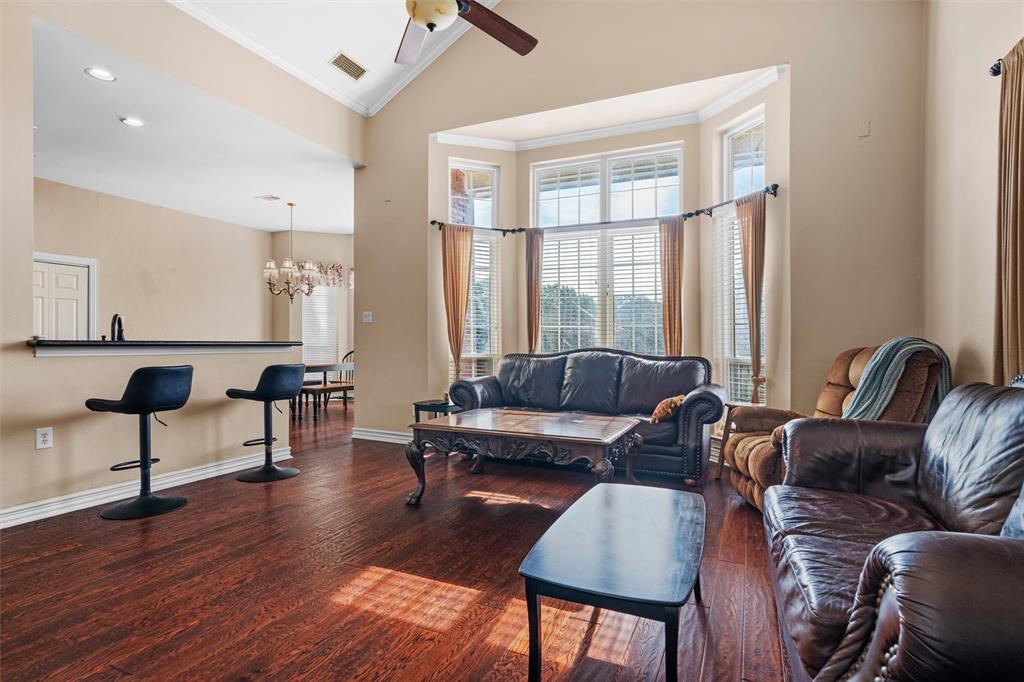500 Overhill Drive Property Photo 10
