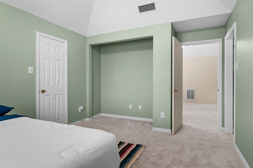 500 Overhill Drive Property Photo 21