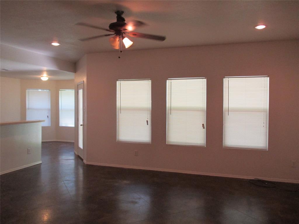 719 Hallvale Drive Property Photo 2