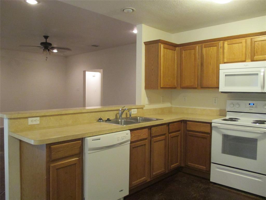 719 Hallvale Drive Property Photo 4