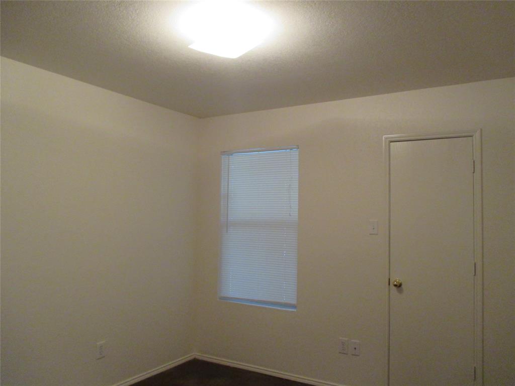 719 Hallvale Drive Property Photo 8