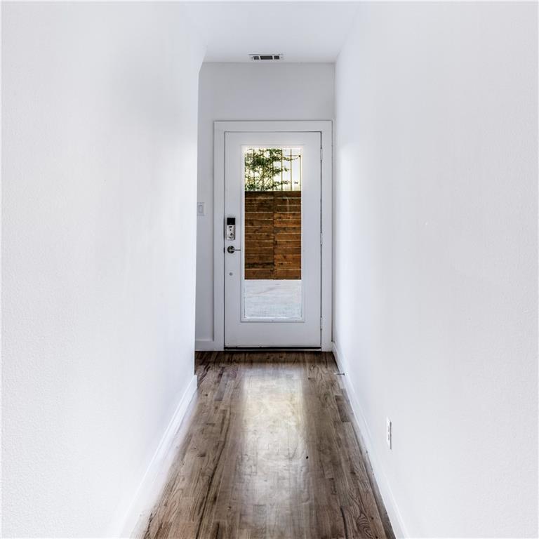 1715 Bennett Avenue 103 Property Photo 2