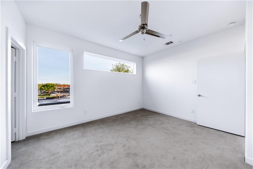 1715 Bennett Avenue 103 Property Photo 20