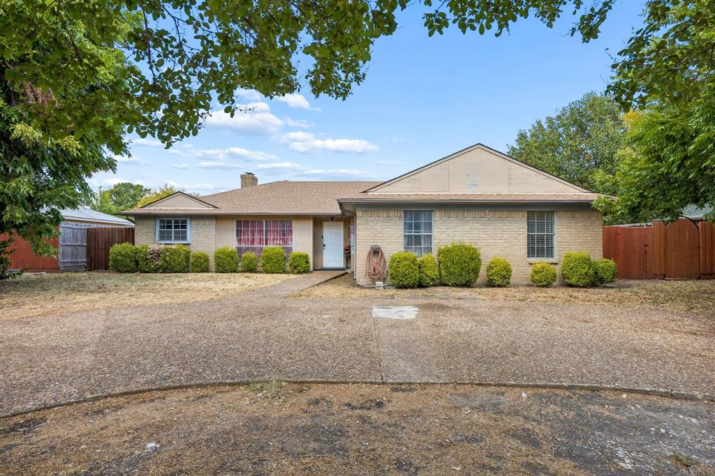 1701 East Spring Valley Road Property Photo 1