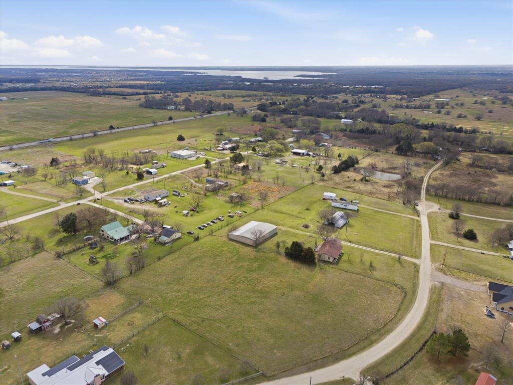 6563 Private Road 2269 Property Photo 6