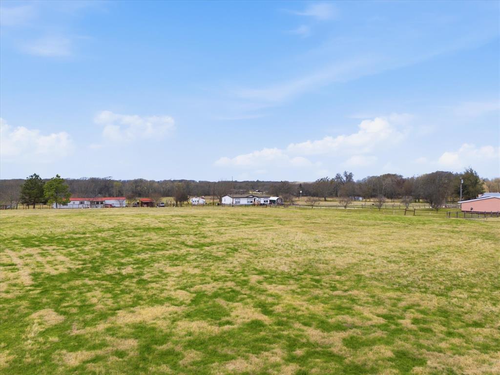 6563 Private Road 2269 Property Photo 12