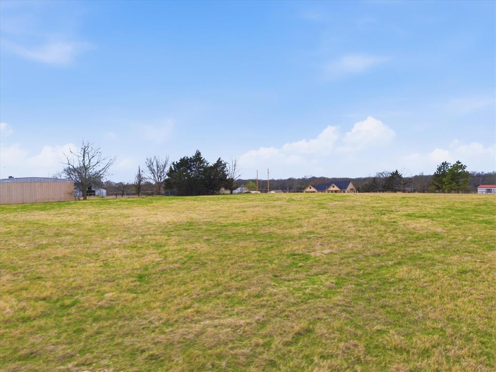 6563 Private Road 2269 Property Photo 16