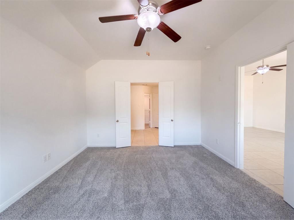 4101 Tower Lane Property Photo 4