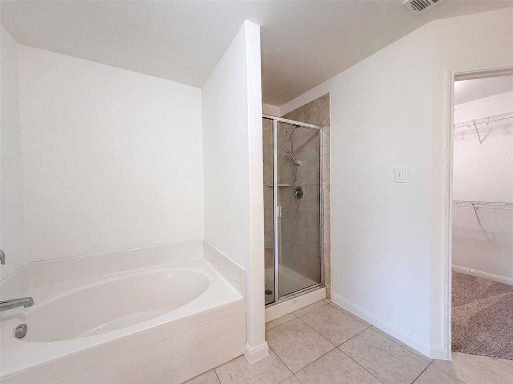 4101 Tower Lane Property Photo 6