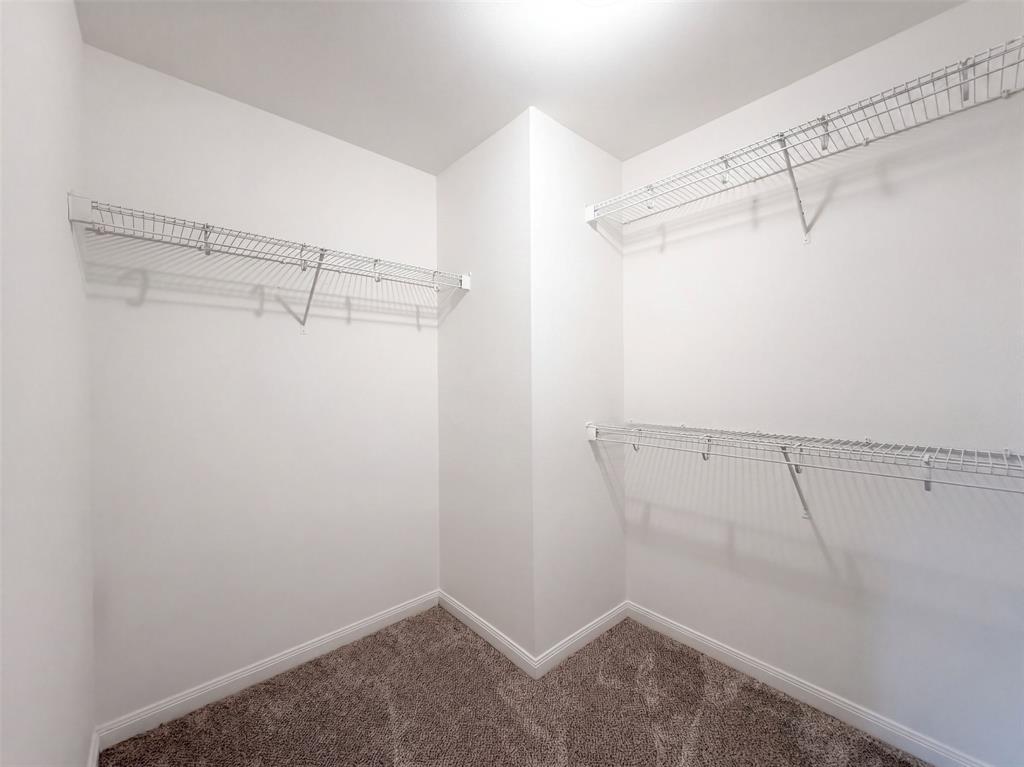 4101 Tower Lane Property Photo 8