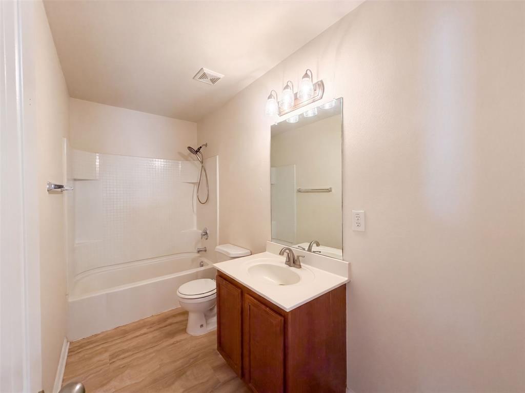 1924 Hartwell Court Property Photo 17