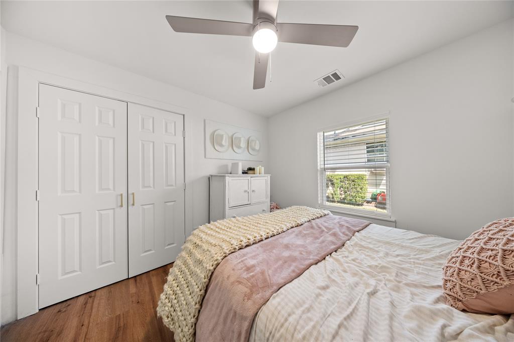 2431 Gross Road Property Photo 15