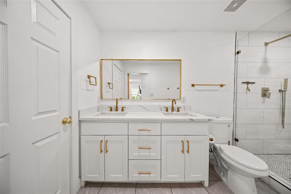 2431 Gross Road Property Photo 22