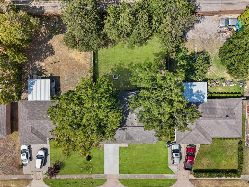 2431 Gross Road Property Photo 28