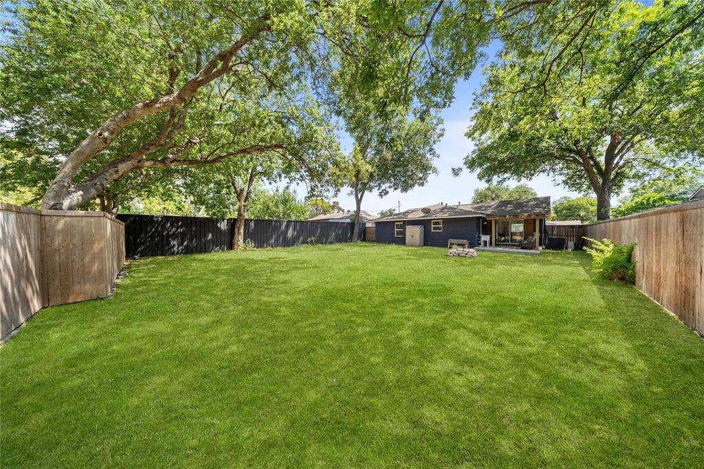 2431 Gross Road Property Photo 32