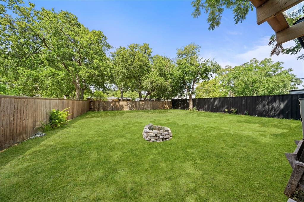 2431 Gross Road Property Photo 33