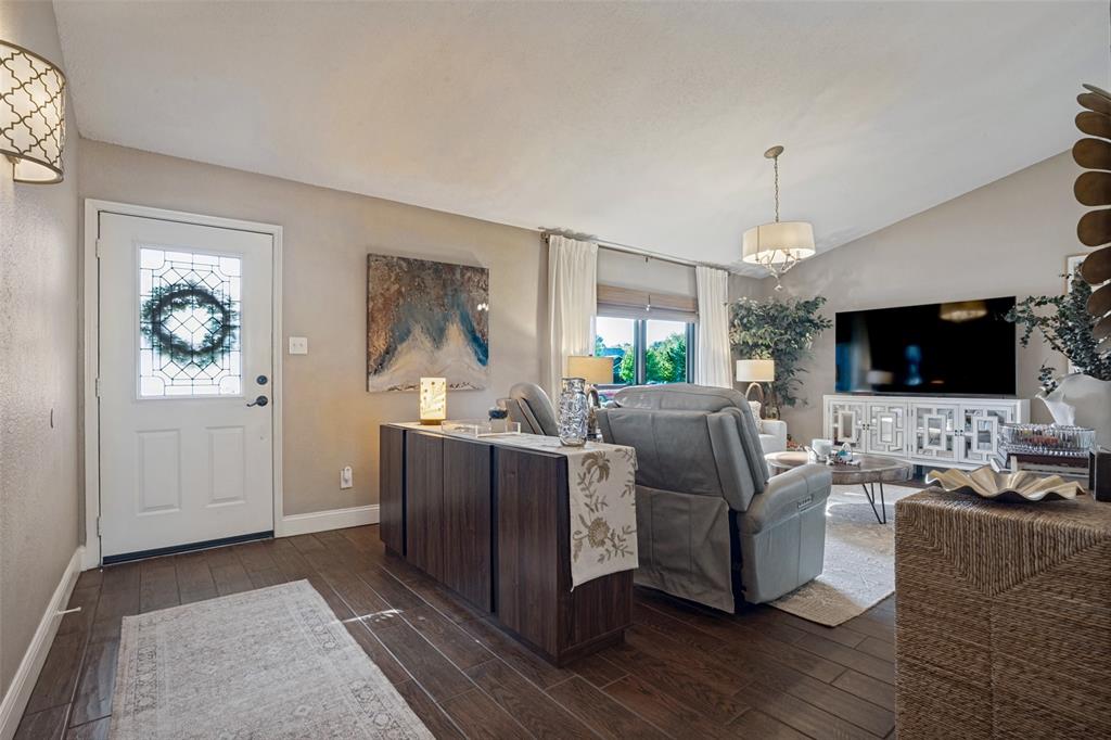 4320 Hillshire Court Property Photo 3