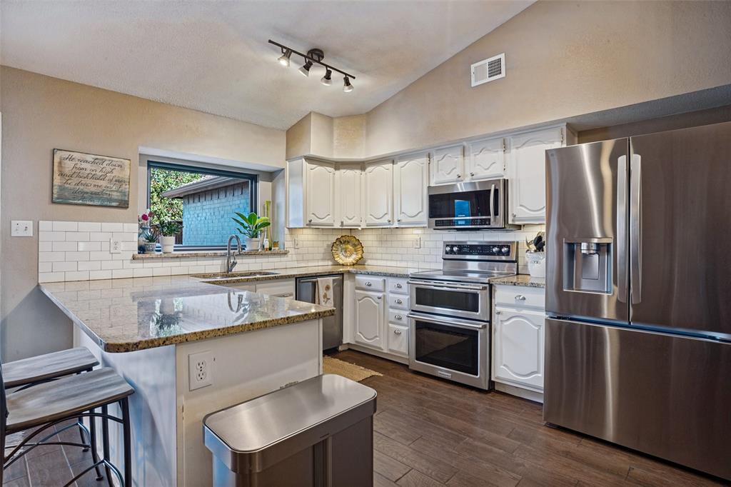 4320 Hillshire Court Property Photo 10