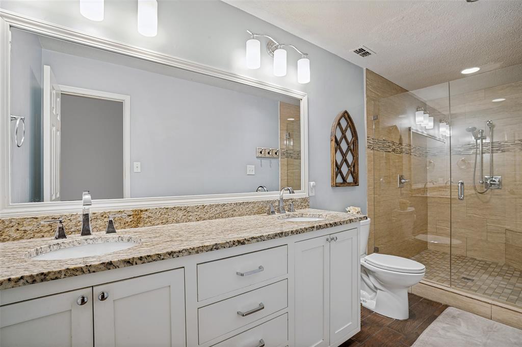 4320 Hillshire Court Property Photo 16