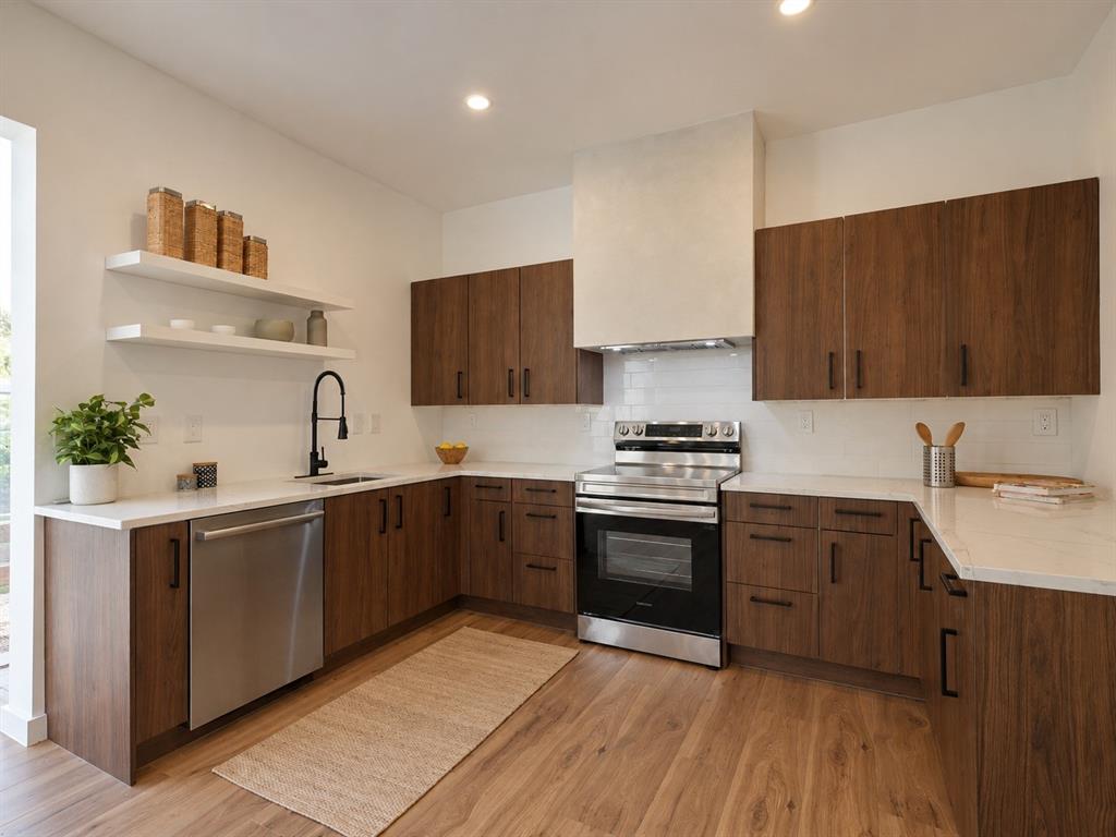 802 Azalia Drive Property Photo 12