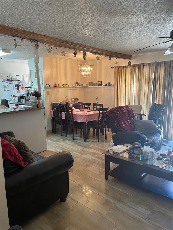 1130 Glenwick Lane Property Photo 4
