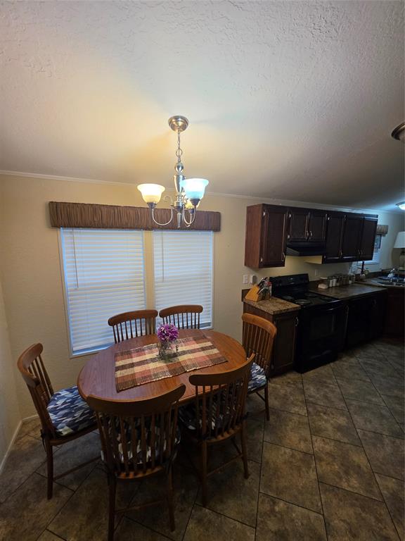 237 High Bluff Drive Property Photo 3