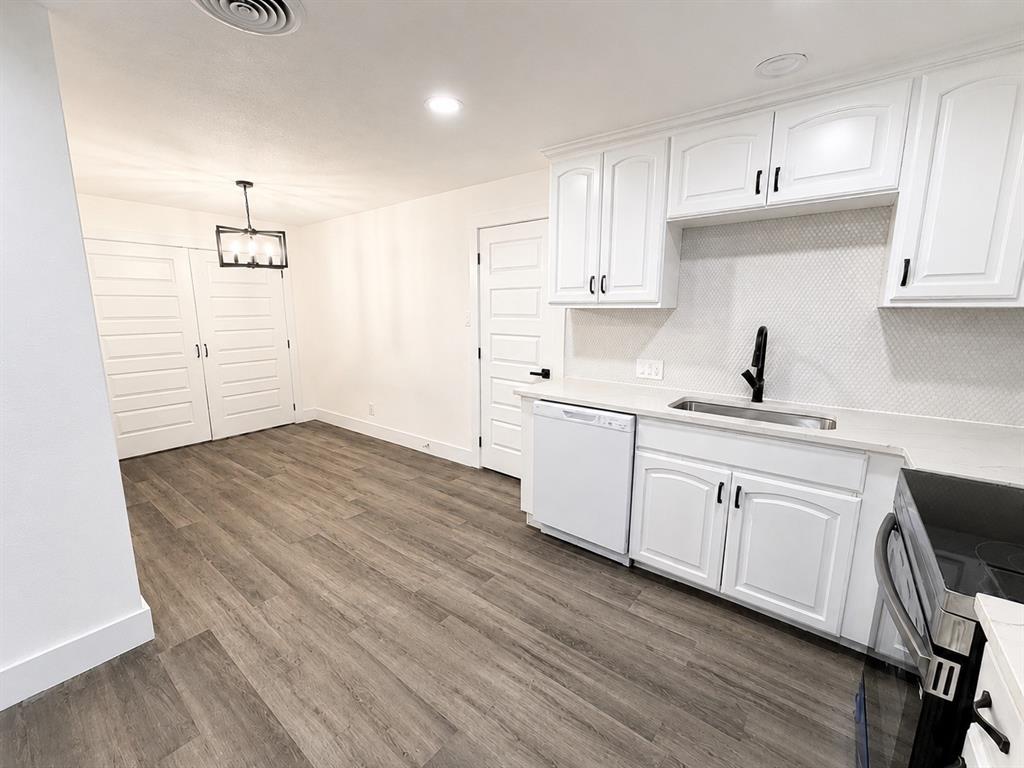 1323 Crestridge Drive Property Photo 17