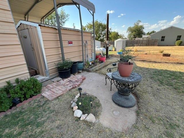 1001 N Mckinley Avenue Property Photo 4