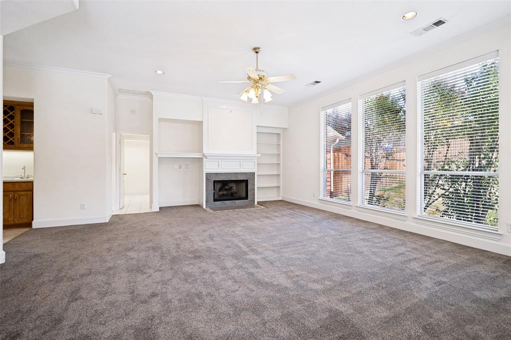 2426 Club Creek Boulevard Property Photo 5