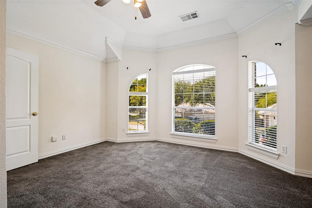 2426 Club Creek Boulevard Property Photo 16