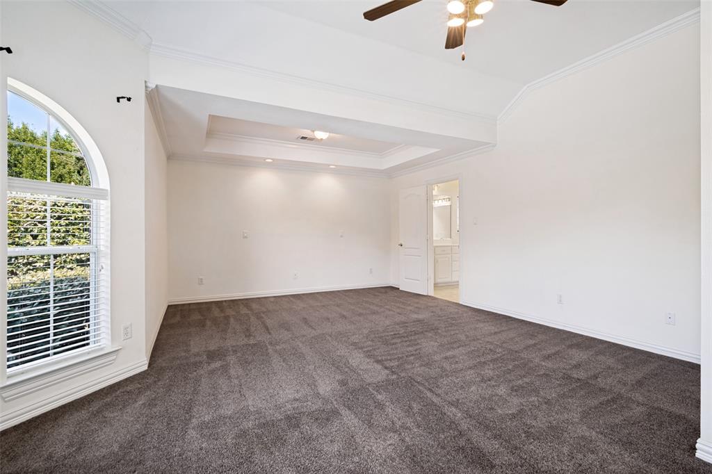 2426 Club Creek Boulevard Property Photo 18