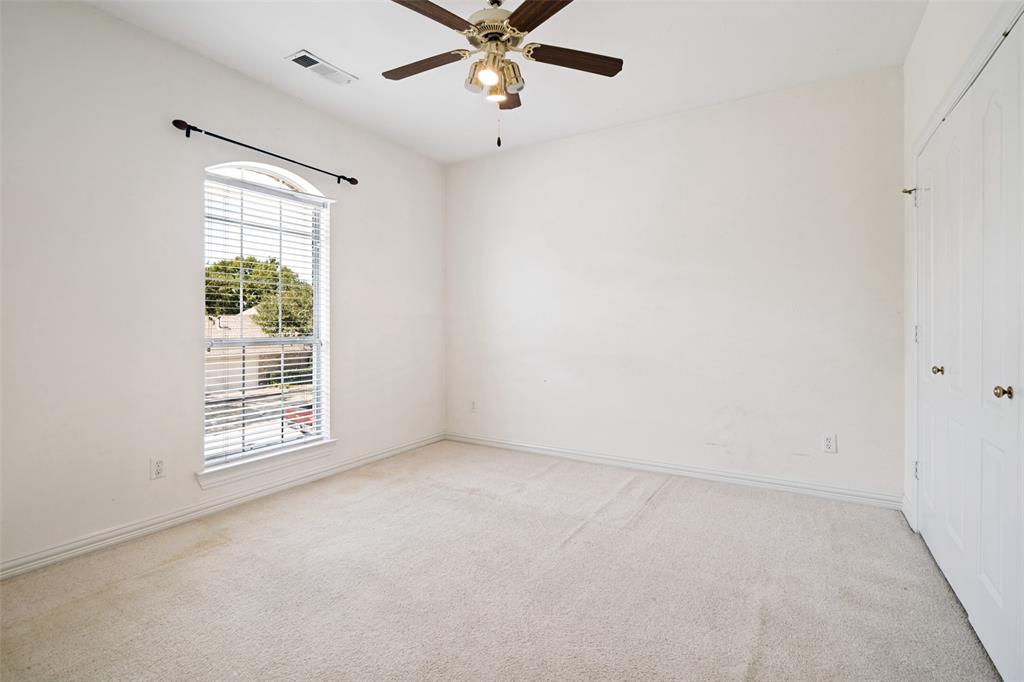 2426 Club Creek Boulevard Property Photo 22