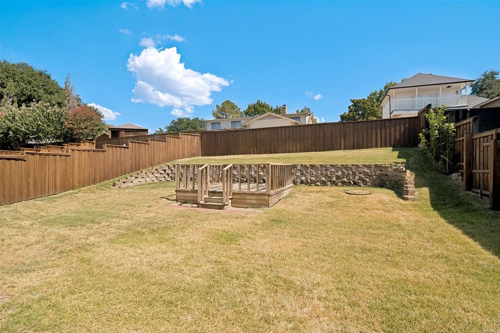 2426 Club Creek Boulevard Property Photo 30