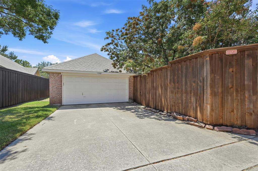 1328 Lighthouse Lane Property Photo 29