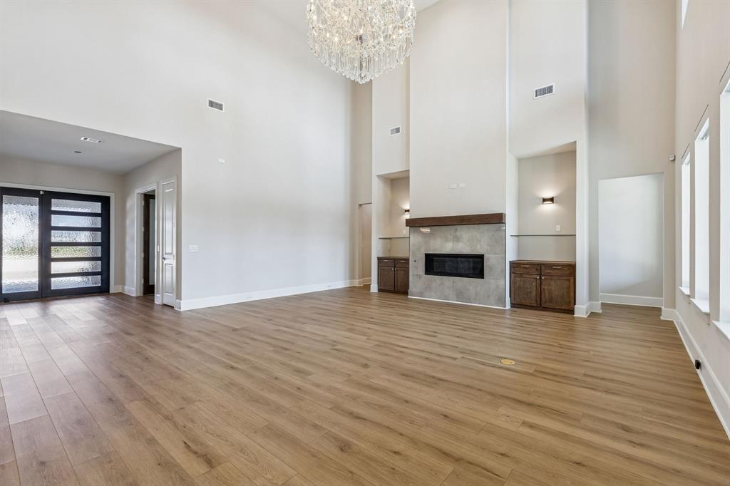 7706 Nocona Drive Property Photo 8