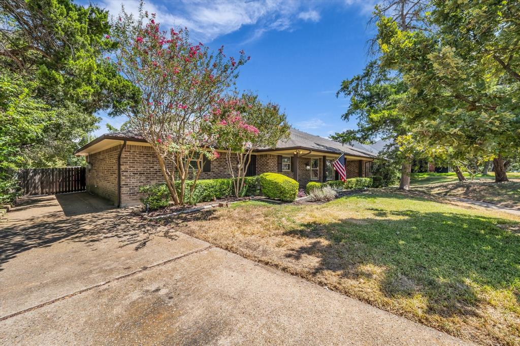 705 Poage Drive Property Photo 3