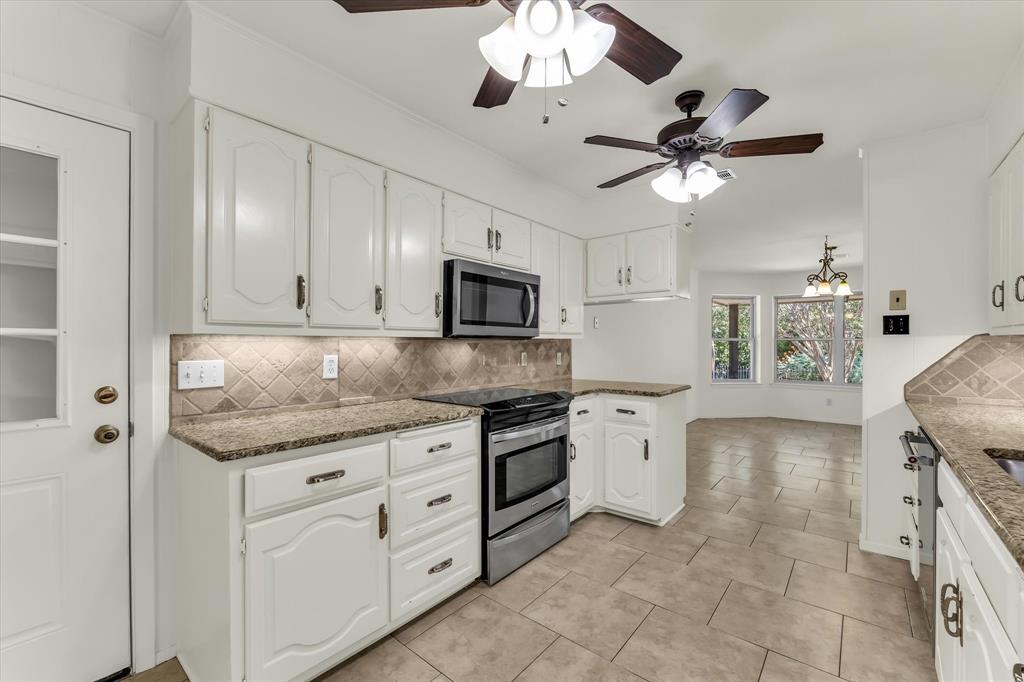 705 Poage Drive Property Photo 10