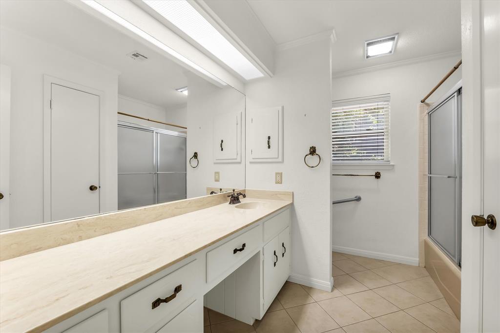 705 Poage Drive Property Photo 21