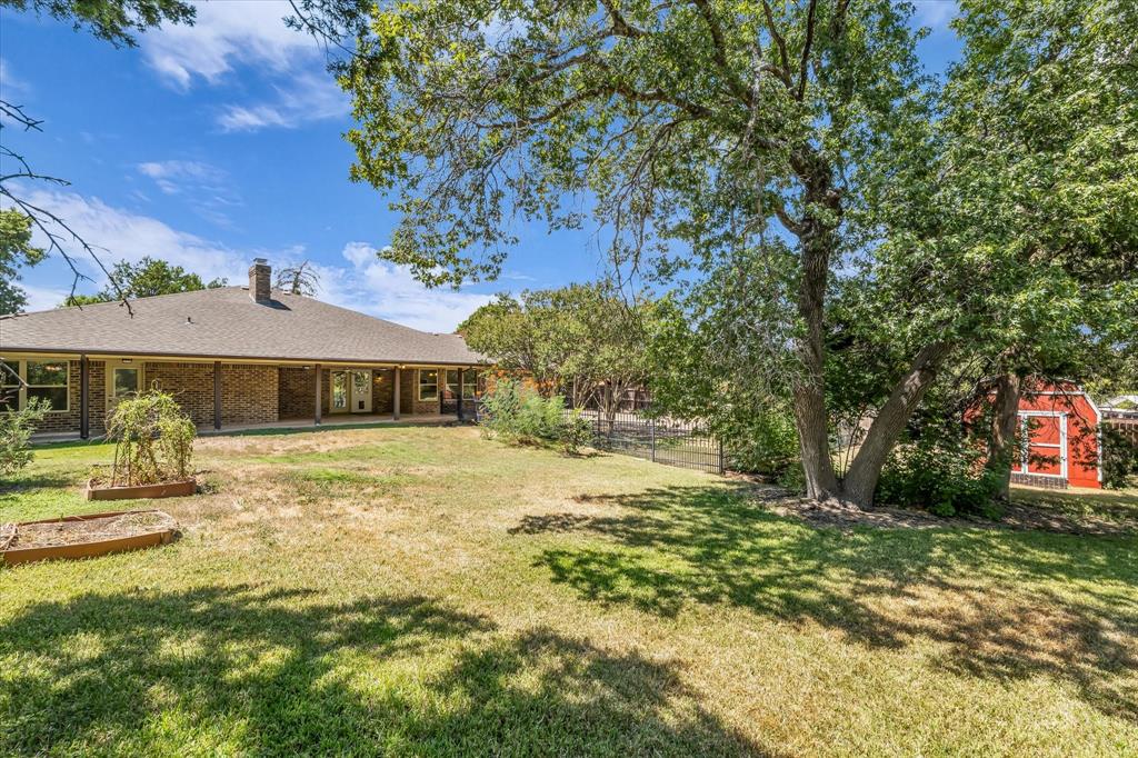 705 Poage Drive Property Photo 28