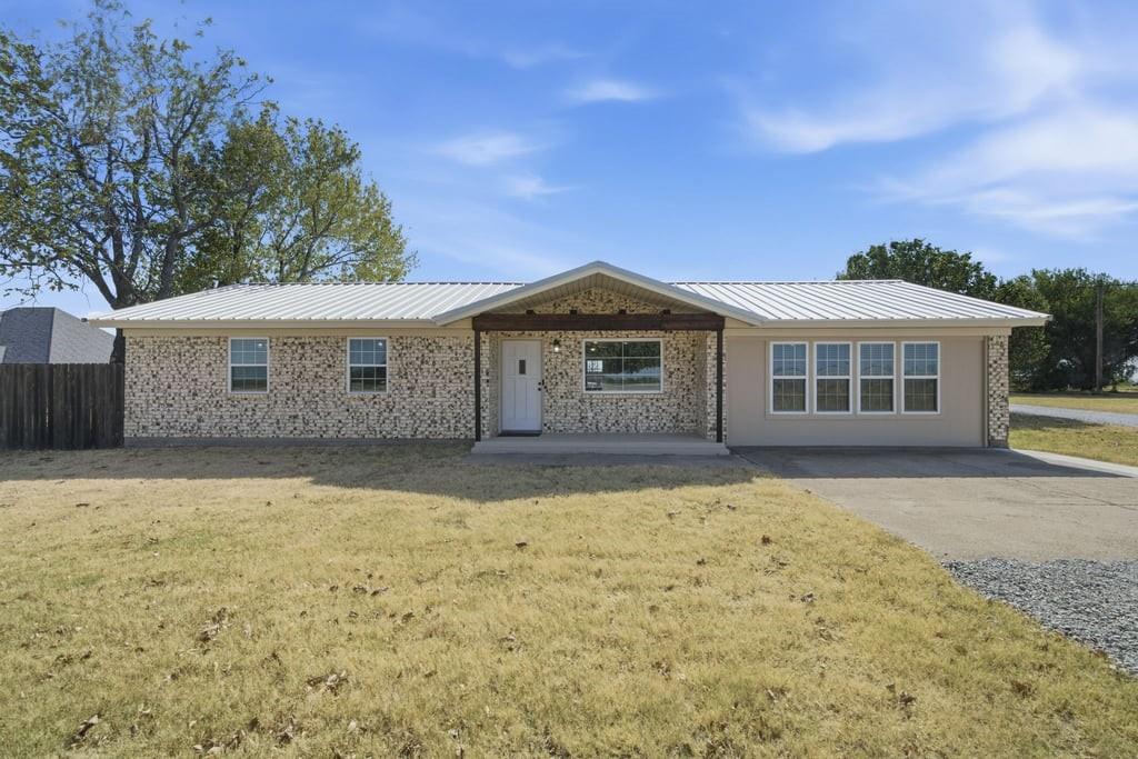 14717 Highway 6 Property Photo 1