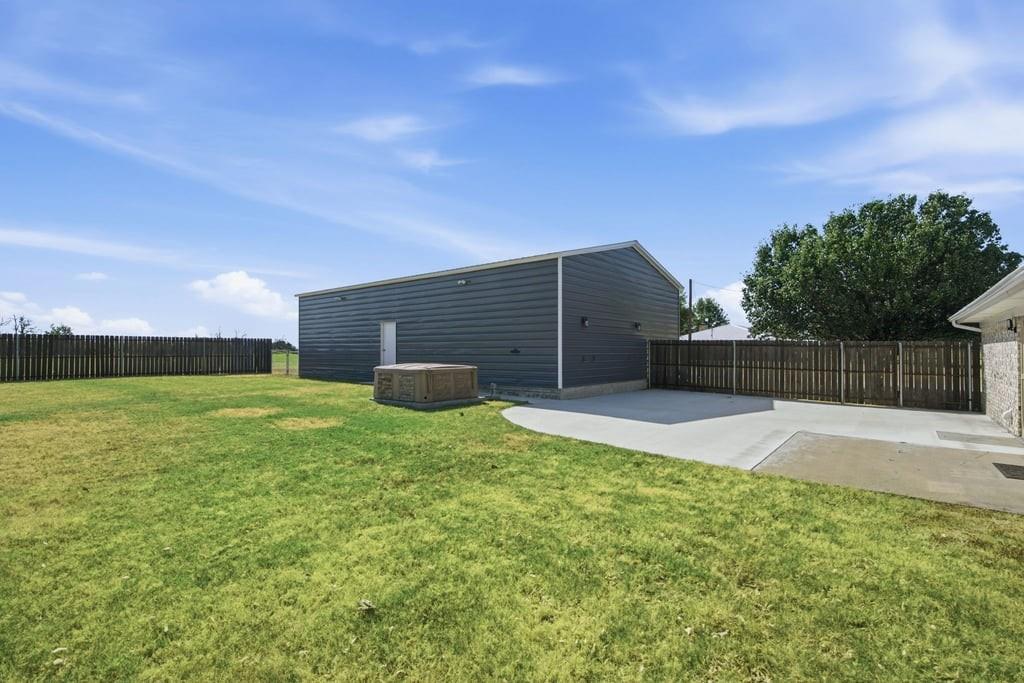 14717 Highway 6 Property Photo 3